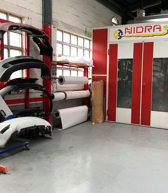 Carrocerías Laredo interior del local